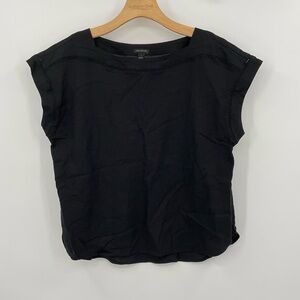 Ann Taylor Black Capped Sleeve Blouse Size Large B32